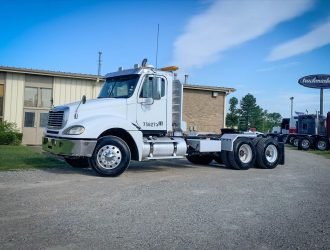 2009 FREIGHTLINER COLUMBIA DAYCAB AC9418