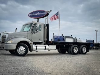 2006 FREIGHTLINER COLUMBIA FLATBED TRUCK W41551
