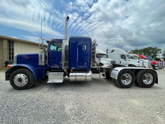 2005 PETERBILT 379 SLEEPER 878342 - Truck Market