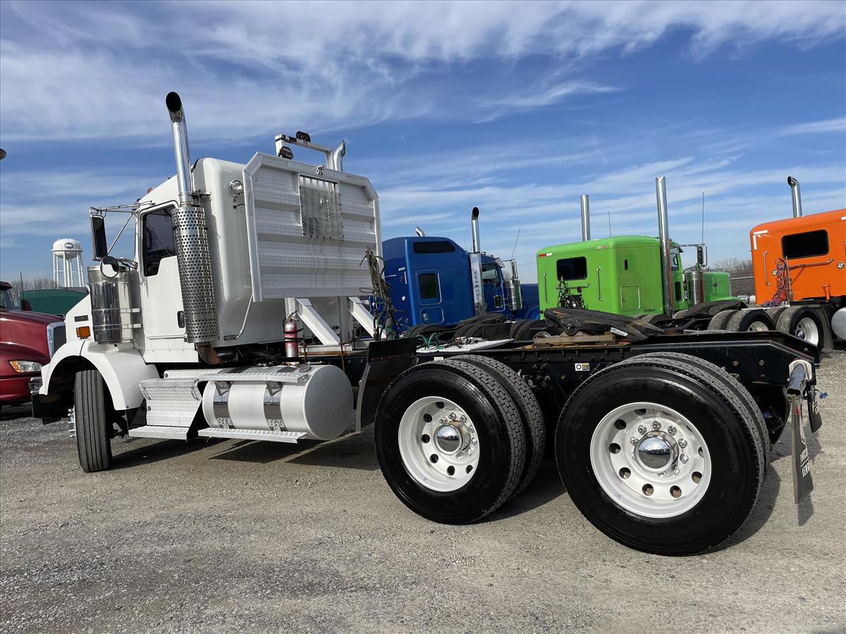 2014 KENWORTH T800 DAYCAB GLIDER KIT 452775 Truck Market