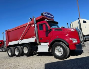 2017 Kenworth T880 Tri Axle Dump Truck 162199
