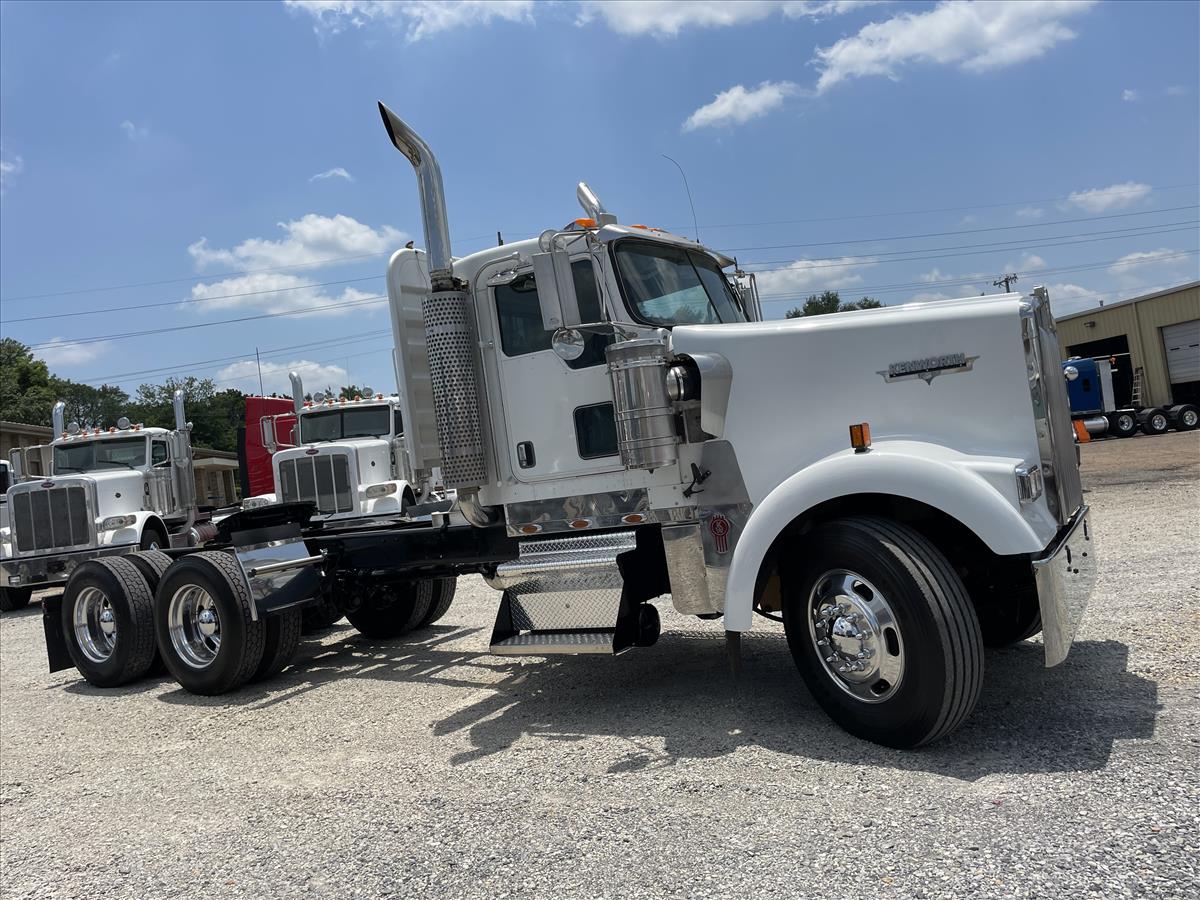 2006 KENWORTH W900L DAYCAB 120051 - Truck Market