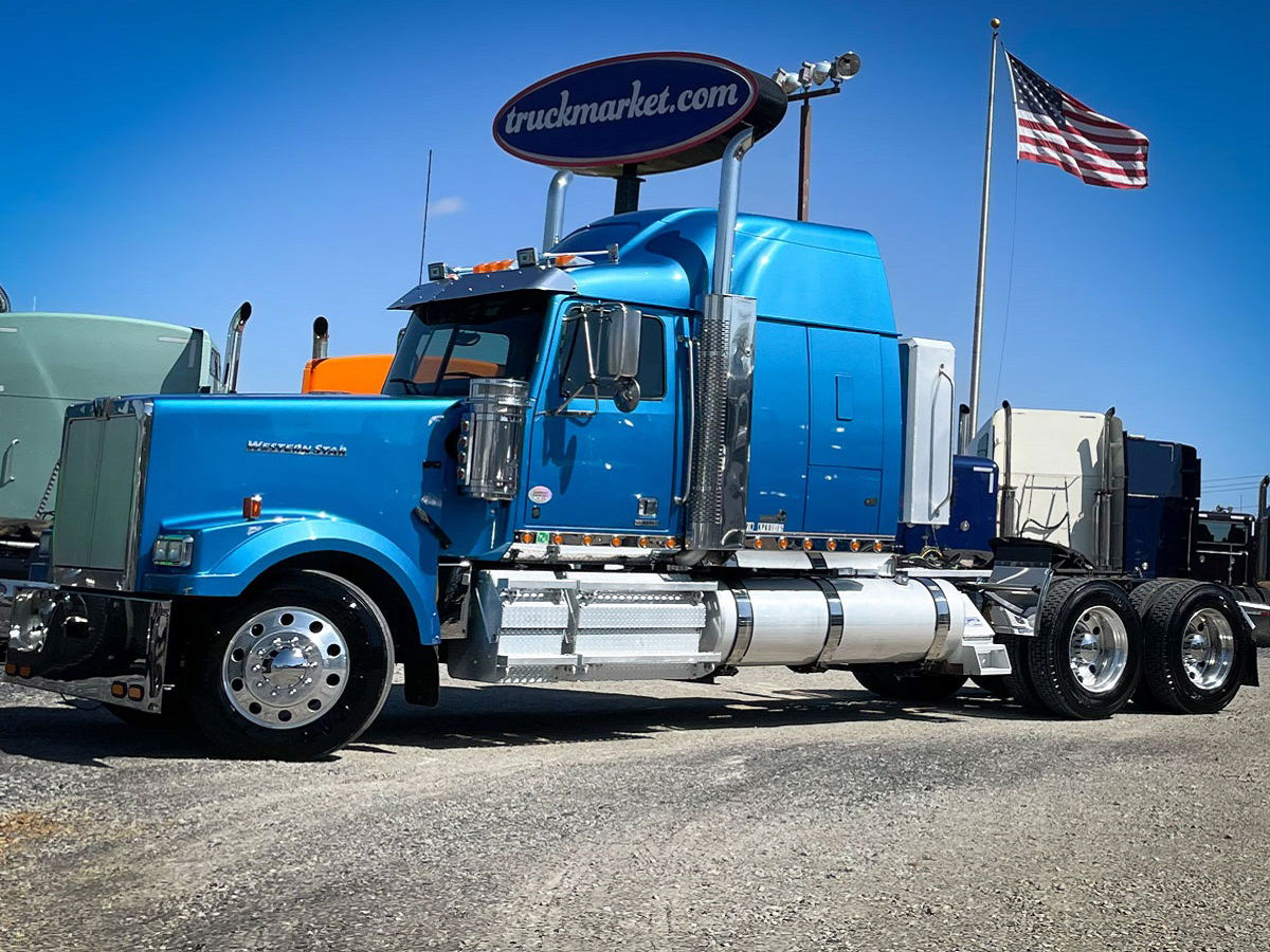 2019 WESTERN STAR 4900EX SLEEPER KU6189 - Truck Market