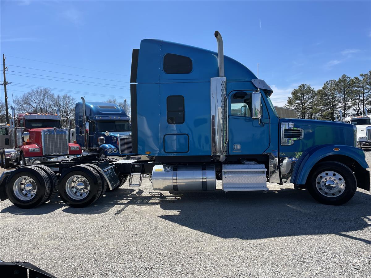 2011 FREIGHTLINER CORONADO SLEEPER AY9321 - Truck Market