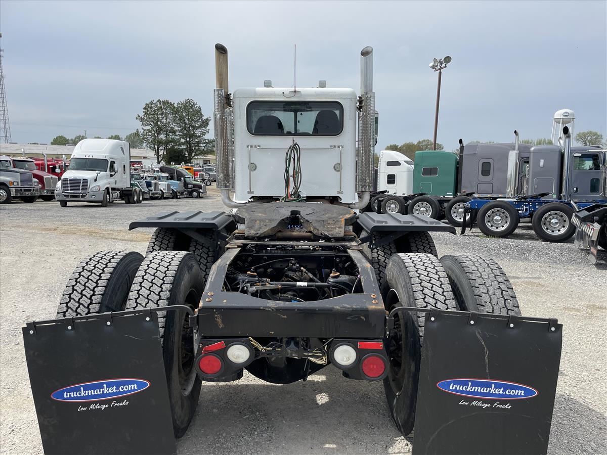 2017 PETERBILT 389 DAYCAB 444614 - Truck Market