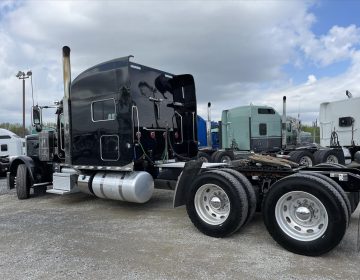 2020 PETERBILT 389 SLEEPER 641958 - Truck Market