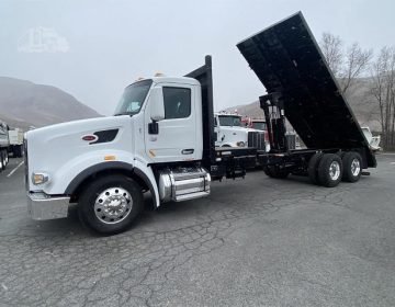 2017 Peterbilt 567 Flatbed Dump Truck 450227