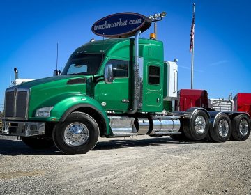 2018 KENWORTH T880 TRI AXLE SLEEPER 197295