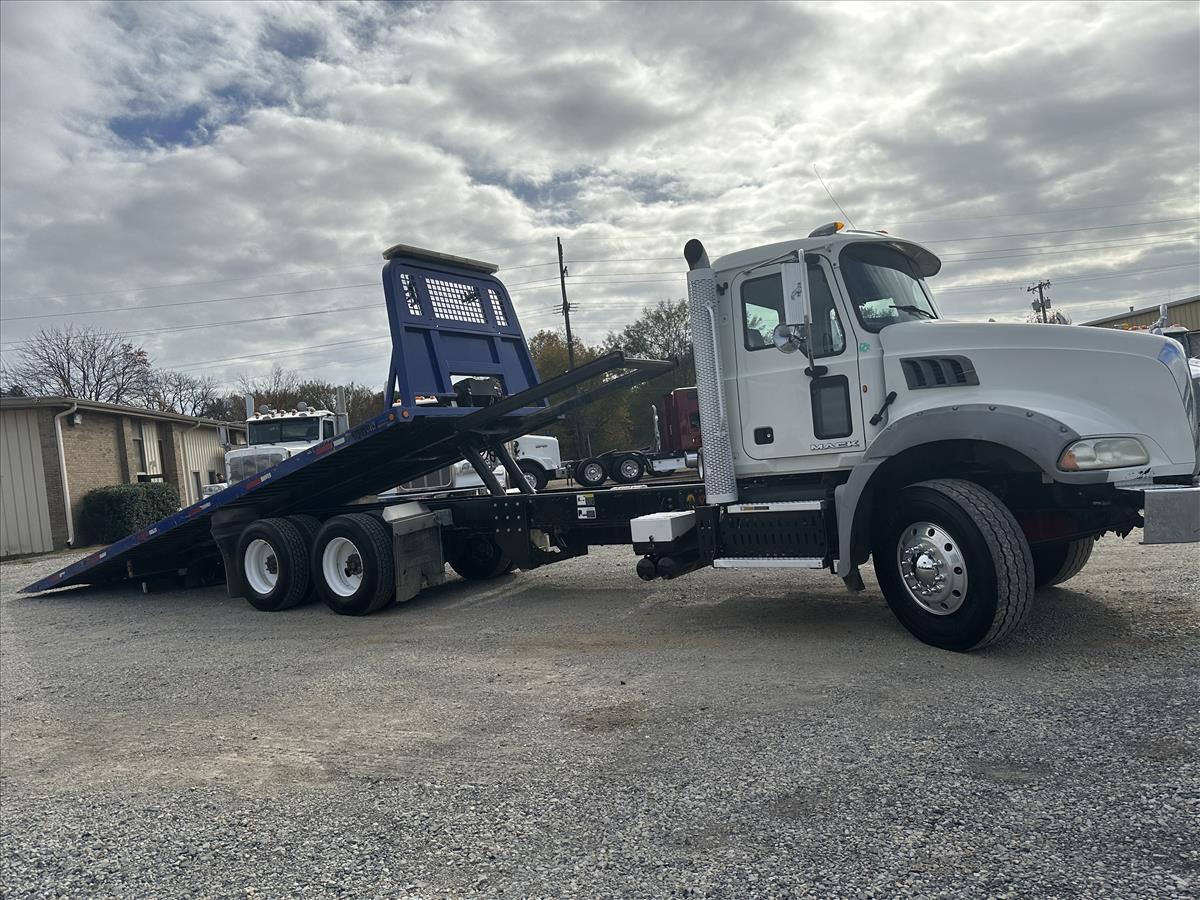 2013 MACK GU533 ROLLBACK 010173 - Truck Market