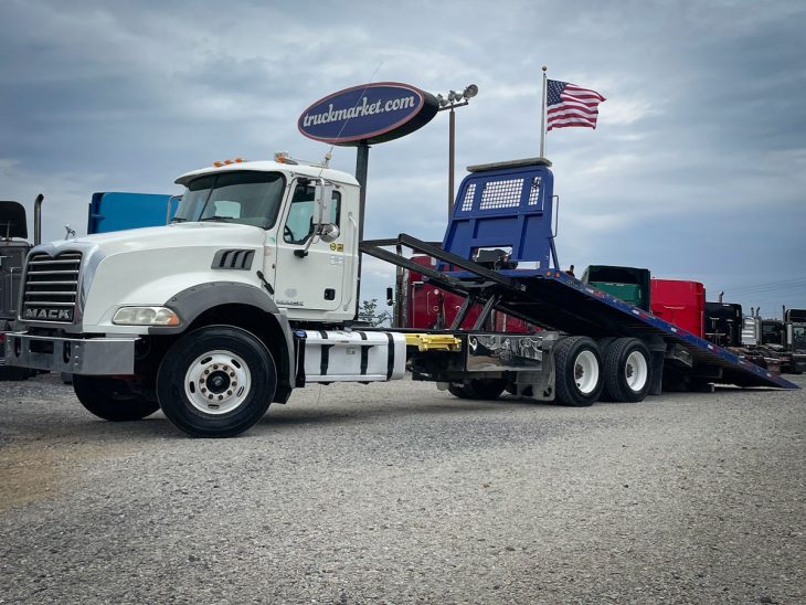 2013 MACK GU533 ROLLBACK 010173 - Truck Market