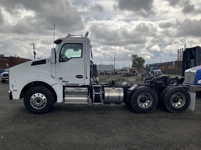 2021 KENWORTH T880 DAYCAB 454001 - Truck Market