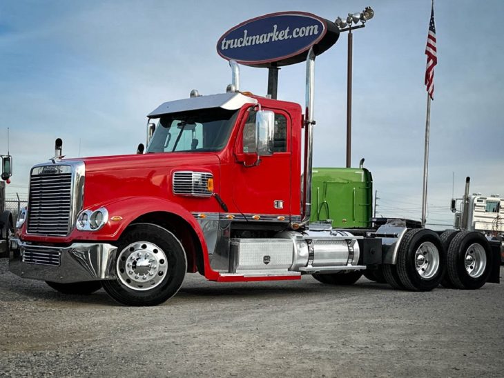 https://static.truckmarket.com/wp-content/uploads/trucks/131485/2015-freightliner-coronado-glider-kit-gs0542-21-730x548.jpg