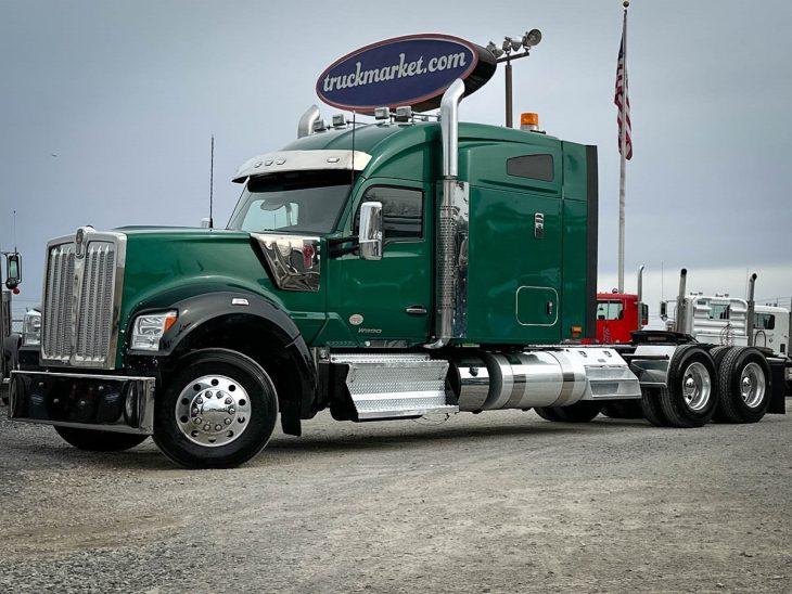 SLEEPER TRUCKS Used Sleeper Trucks For Sale TruckMarket LLC