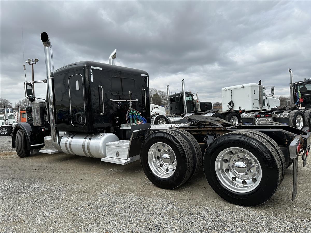 2015 PETERBILT 389 GLIDER KIT 319935 - Truck Market