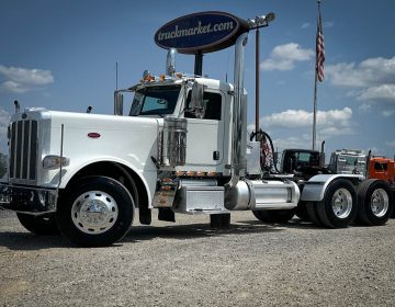 2017 Peterbilt 389 Daycab Glider Kit 451153