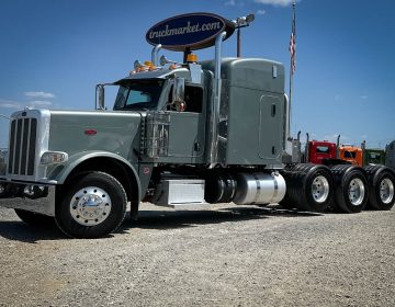 2018 Peterbilt 389 Tri Axle Sleeper 475831