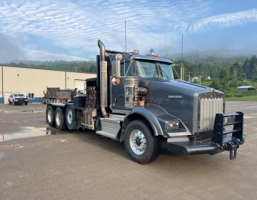 2019 Peterbilt 389 Tri Axle Hydraulic Winch Truck 244390