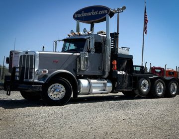 2015 Peterbilt 389 Tri Axle Hydraulic Winch Truck 266316