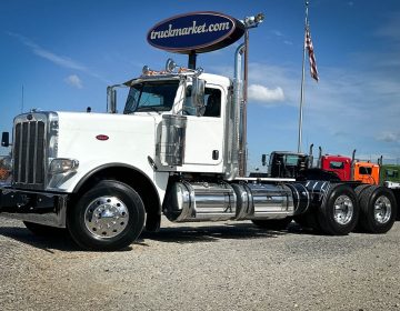 2018 Peterbilt 389 Daycab 479107