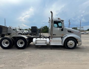 2015 Peterbilt 579 Daycab 256847