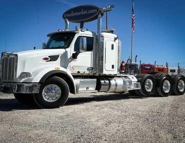 2015 PETERBILT 567 TRI AXLE SLEEPER 278951