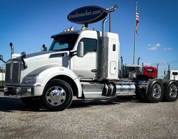 2021 KENWORTH T880 SLEEPER 460305