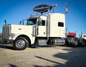 2020 Peterbilt 389 Sleeper 658190