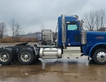 2020 Peterbilt 389 Daycab 632087