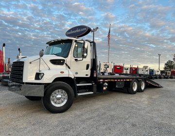 2020 Freightliner 114sd Hydratail Rollback Lz3742