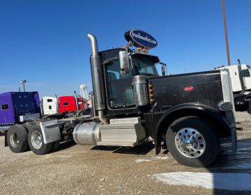 2020 Peterbilt 389 Daycab 665681