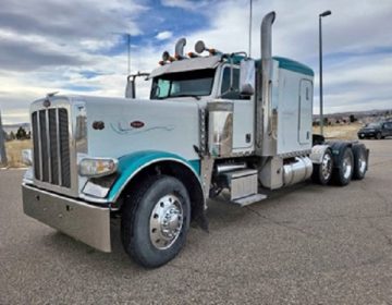 2014 Peterbilt 389 Tri Axle Sleeper 218078