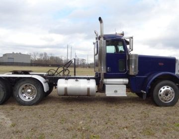 2015 Peterbilt 389 Daycab Glider Kit 306195