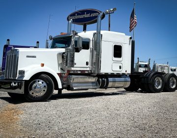 2020 KENWORTH W900L SLEEPER 426301