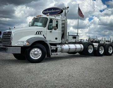 2012 Mack Gu813 Tri Axle Daycab 015699