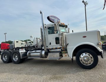 2017 PETERBILT 389 DAYCAB GLIDER KIT 451152