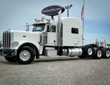 2021 Peterbilt 389 Tri Axle Sleeper 750207