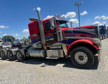 2011 Peterbilt 388 Tri Axle Sleeper 115899