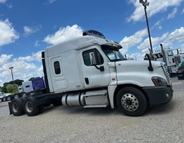 2016 FREIGHTLINER CASCADIA SLEEPER GR9919