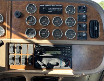 2006 Peterbilt 378 Daycab 656560