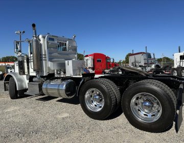2006 Peterbilt 378 Daycab 656560