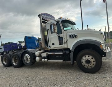 2020 MACK GRANITE TRI AXLE DAYCAB 019263