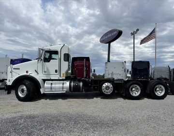 2021 Kenworth T800 Tri Axle Daycab 441248dc