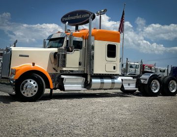 2017 KENWORTH W900L GLIDER KIT 994157