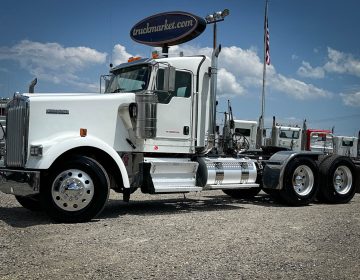 2014 KENWORTH W900L DAYCAB GLIDER KIT 439242