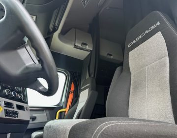 2020 Freightliner Cascadia Sleeper Lp7900