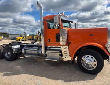 2015 Peterbilt 389 Daycab Glider Kit 320145