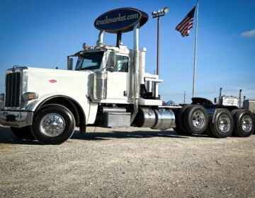 2016 Peterbilt 389 Tri Axle Winch Truck 315399